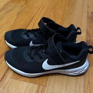 Nike Kids Black and White Sneakers